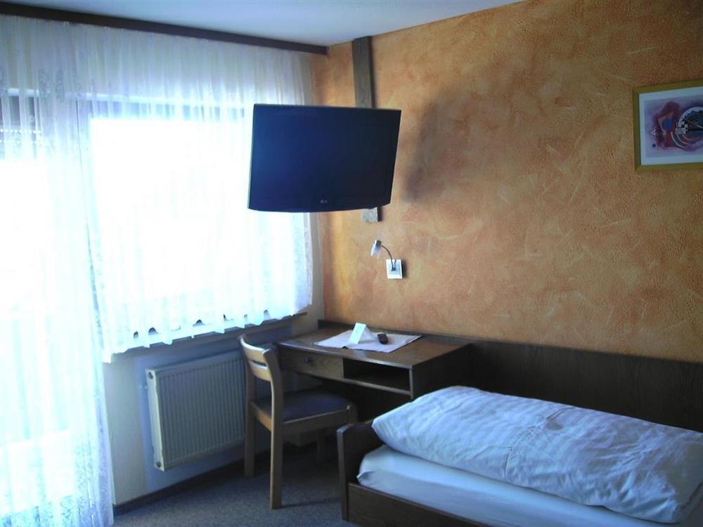 Gasthof Hotel Zum Ross Wertheim Room photo